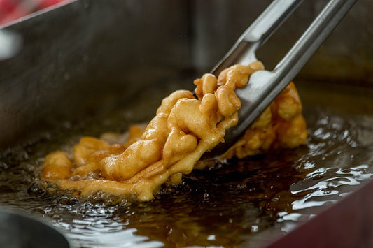 Cooking food in the oil